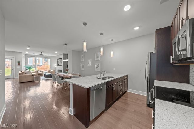 1260 W 70th Street, Cleveland, OH 44102