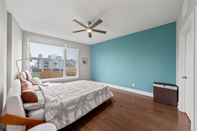 1260 W 70th Street, Cleveland, OH 44102