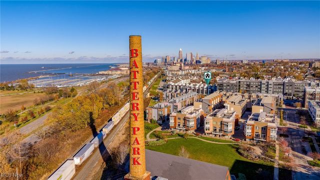 1260 W 70th Street, Cleveland, OH 44102