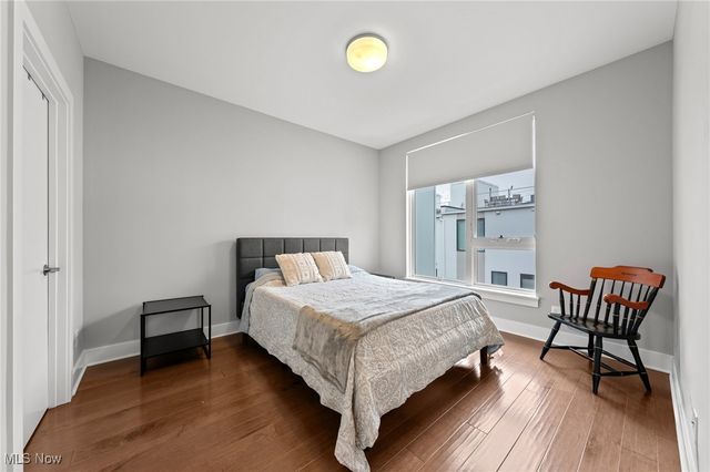 1260 W 70th Street, Cleveland, OH 44102