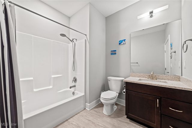 1260 W 70th Street, Cleveland, OH 44102