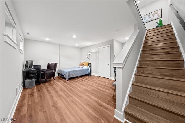 1260 W 70th Street, Cleveland, OH 44102