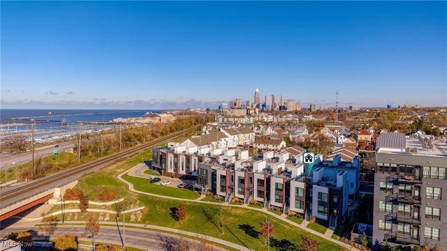 1260 W 70th Street, Cleveland, OH 44102