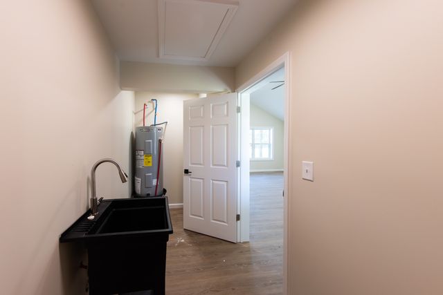 249 N Walnut St, Hohenwald, TN 38462