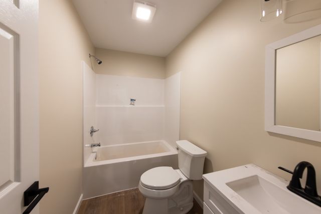 249 N Walnut St, Hohenwald, TN 38462