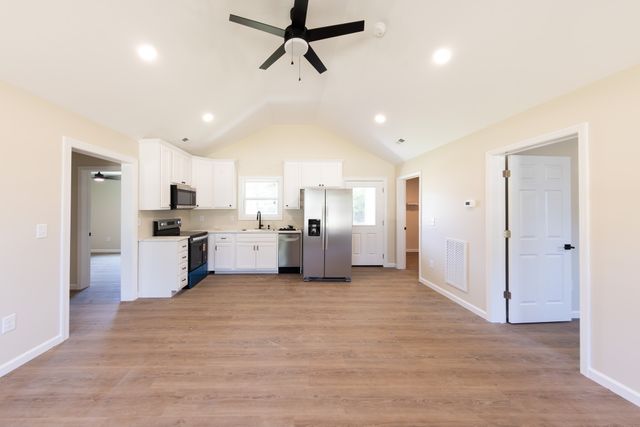 249 N Walnut St, Hohenwald, TN 38462