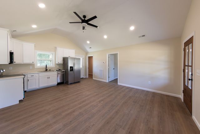 249 N Walnut St, Hohenwald, TN 38462