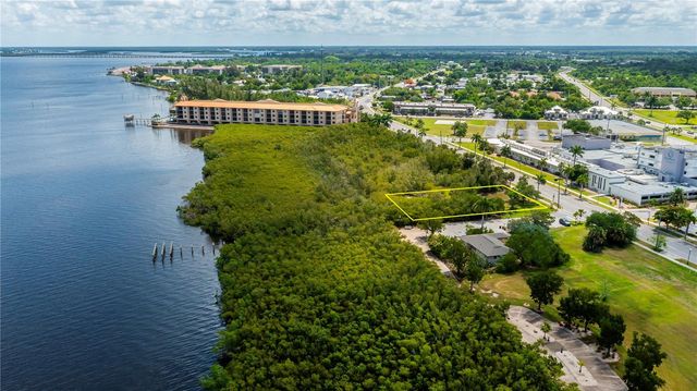 806 E MARION AVENUE, Punta Gorda, FL 33950