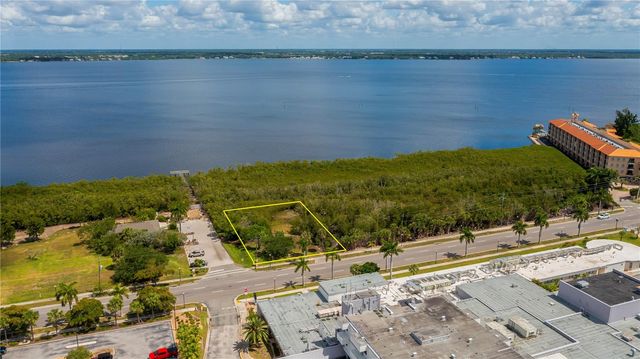 806 E MARION AVENUE, Punta Gorda, FL 33950