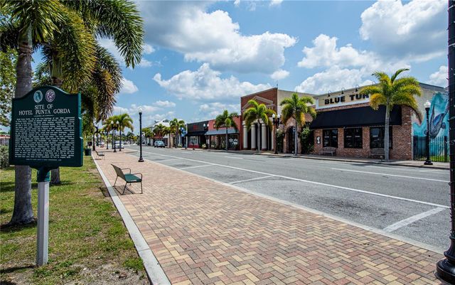 806 E MARION AVENUE, Punta Gorda, FL 33950