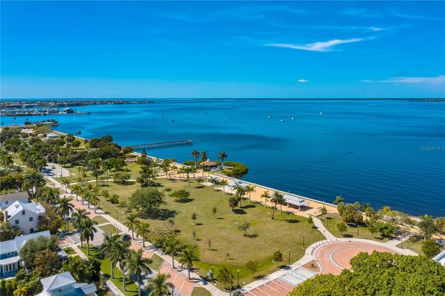 806 E MARION AVENUE, Punta Gorda, FL 33950