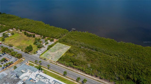806 E MARION AVENUE, Punta Gorda, FL 33950