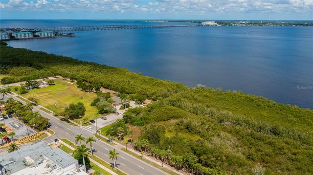 806 E MARION AVENUE, Punta Gorda, FL 33950