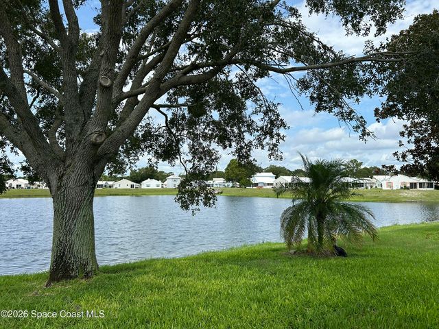 2152 Spring Creek Circle NE, Palm Bay, FL 32905