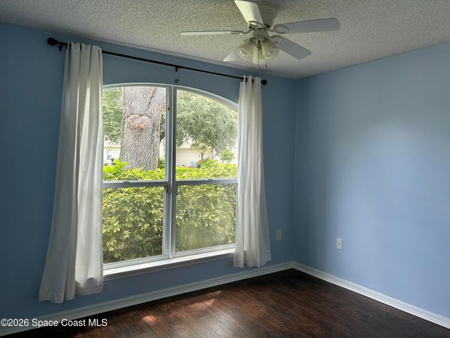 2152 Spring Creek Circle NE, Palm Bay, FL 32905