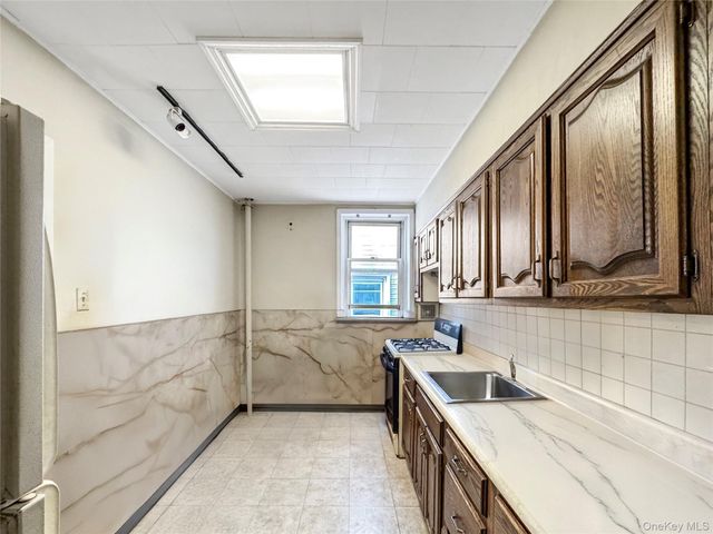 19-13 21st Road, Astoria, NY 11105