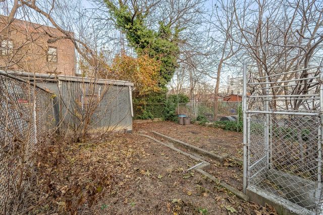 19-13 21st Road, Astoria, NY 11105