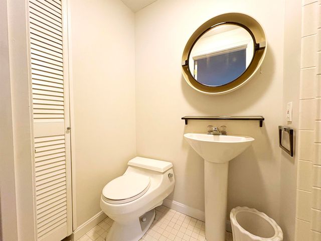 3 Valleyview Drive, Merrimack, NH 03054