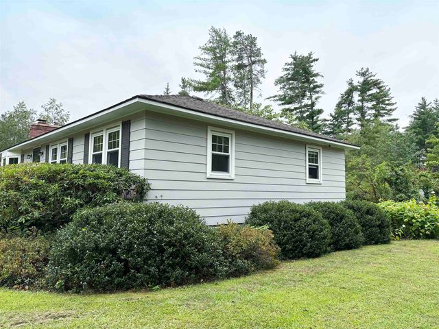 3 Valleyview Drive, Merrimack, NH 03054