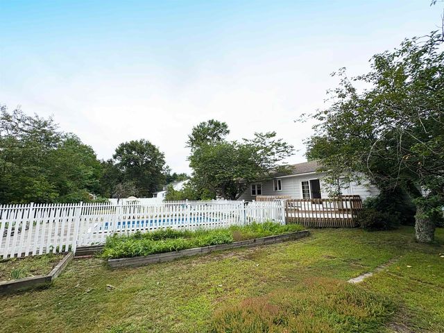 3 Valleyview Drive, Merrimack, NH 03054