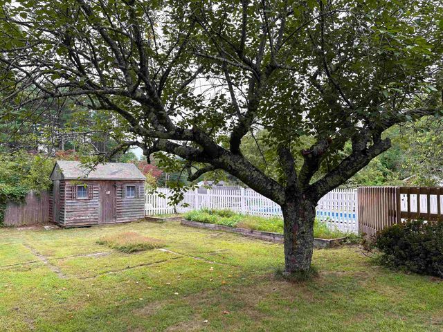 3 Valleyview Drive, Merrimack, NH 03054