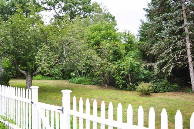 3 Valleyview Drive, Merrimack, NH 03054