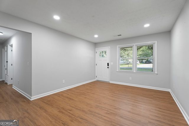 10 Lajuana Drive, Carrollton, GA 30116