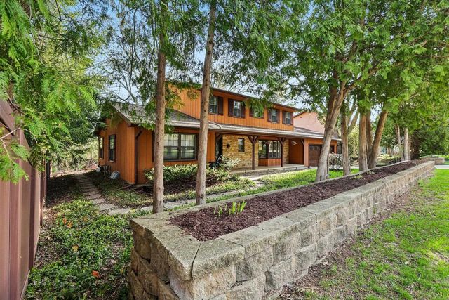 6714 Carlsbad Drive, Madison, WI 53705