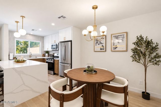 5306 S FARMER Avenue, Tempe, AZ 85283