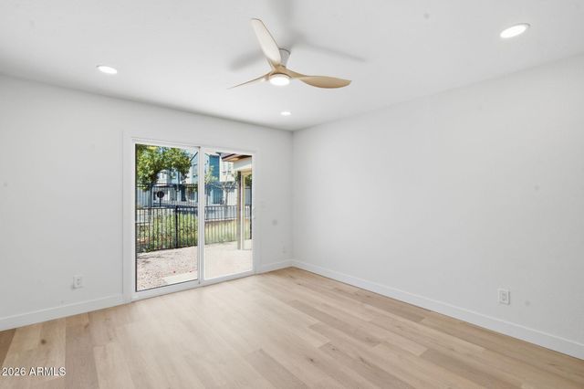 5306 S FARMER Avenue, Tempe, AZ 85283