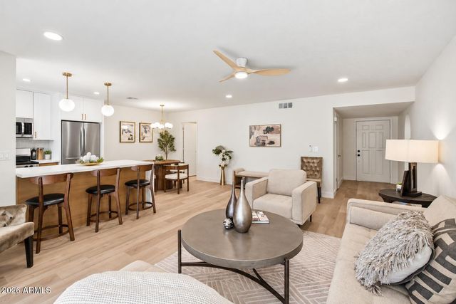 5306 S FARMER Avenue, Tempe, AZ 85283