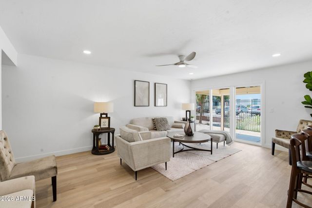 5306 S FARMER Avenue, Tempe, AZ 85283