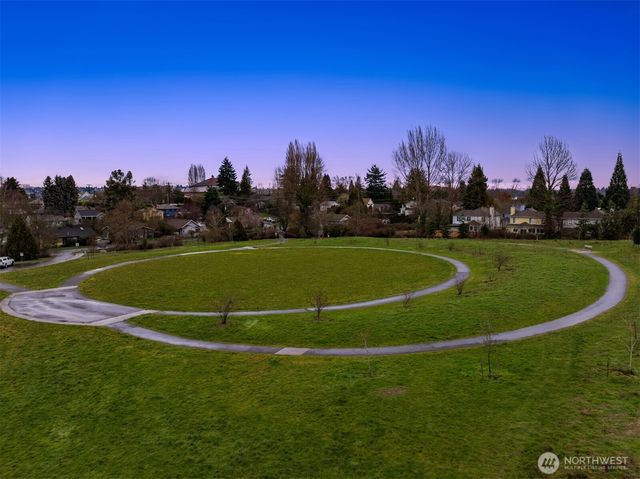 503 S Henderson Street, Seattle, WA 98108