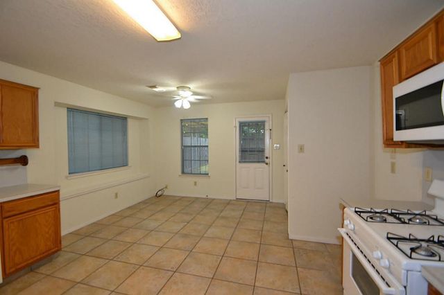 2739 Blue Mist Drive, Sugar Land, TX 77498