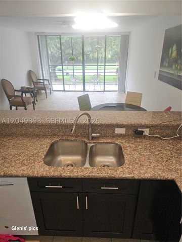 20400 W Country Club Dr 204, Aventura, FL 33180