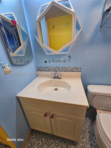20400 W Country Club Dr 204, Aventura, FL 33180