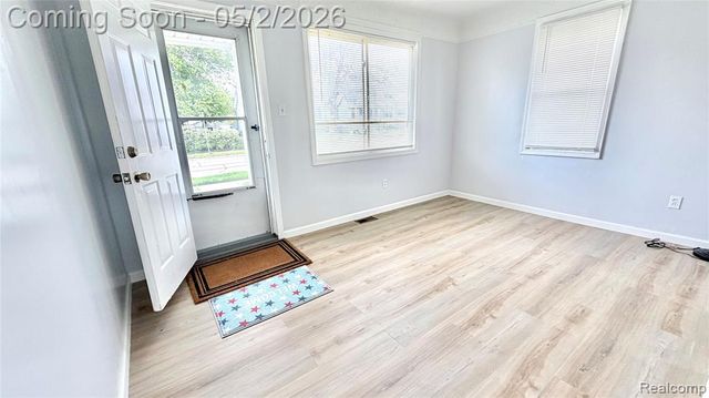 11012 Paige Avenue, Warren, MI 48089