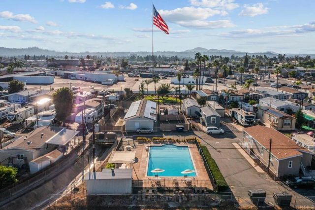 1425 E Madison 18, El Cajon, CA 92019