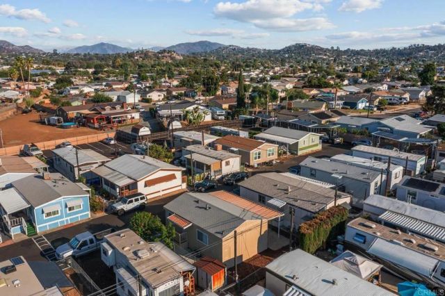 1425 E Madison 18, El Cajon, CA 92019