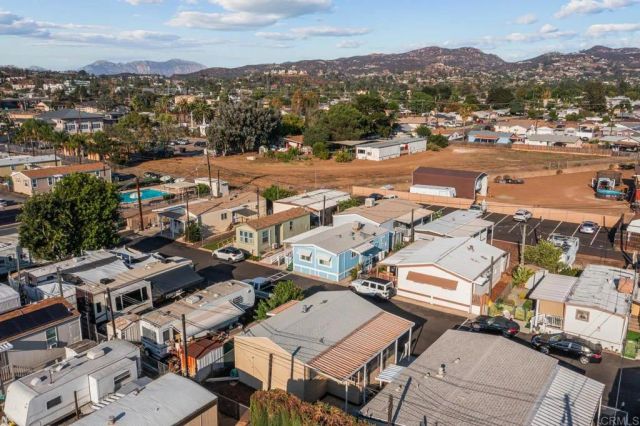 1425 E Madison 18, El Cajon, CA 92019