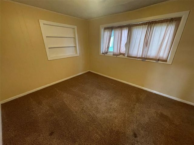 2134 KNOLL Avenue, Erie, PA 16510