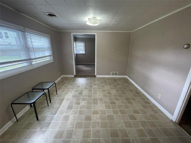 2134 KNOLL Avenue, Erie, PA 16510