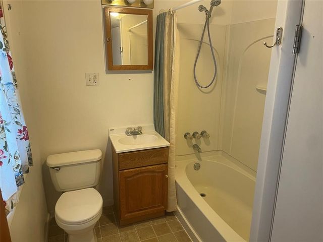 2134 KNOLL Avenue, Erie, PA 16510