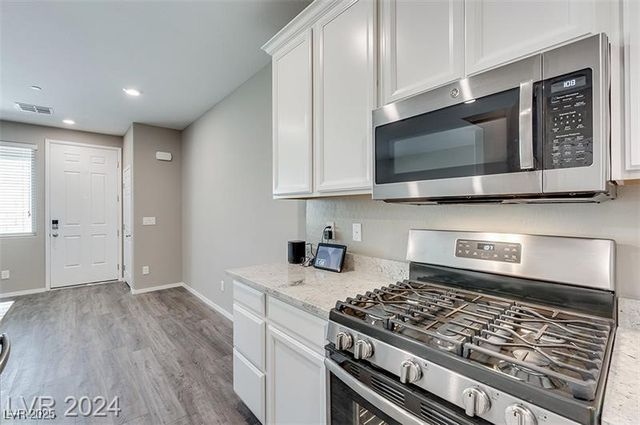 6256 Haiku Stairs Street, Las Vegas, NV 89148