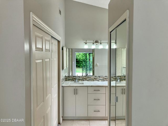 965 Belleflower Drive, Port Orange, FL 32127