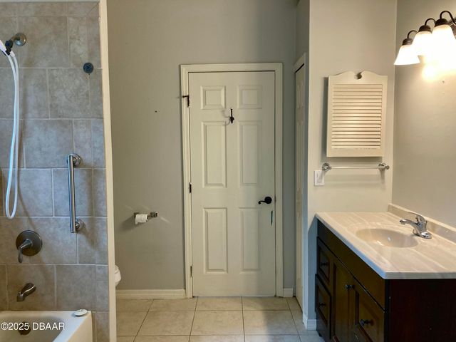 965 Belleflower Drive, Port Orange, FL 32127