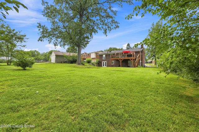 7304 Oswego Cir, Louisville, KY 40214