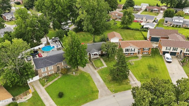 7304 Oswego Cir, Louisville, KY 40214
