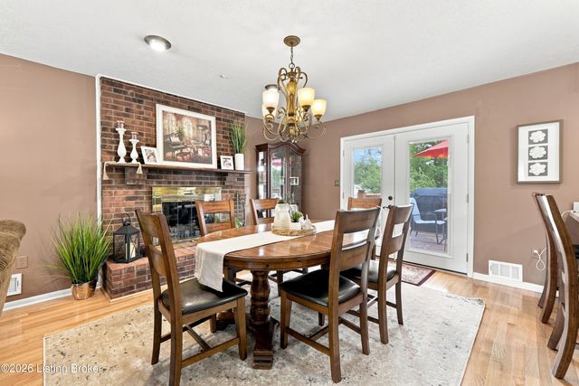 7304 Oswego Cir, Louisville, KY 40214