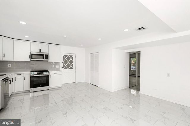 583 EDINBURG RD, Hamilton Township, NJ 08619